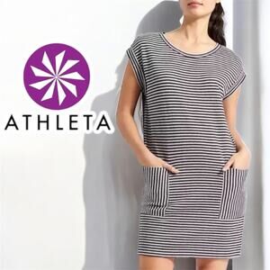Athleta Ease Up Sweatshirt Dress Short Sleeve Striped Navy SzM Medium Athlesiure
